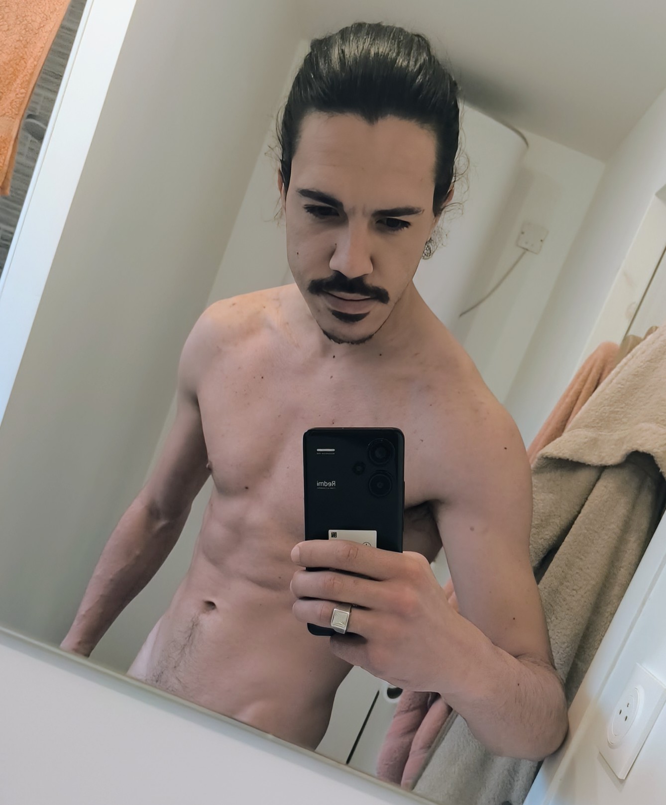 Profil de Juan-luis, 28 ans, Escort Trans Canada à Gallichan