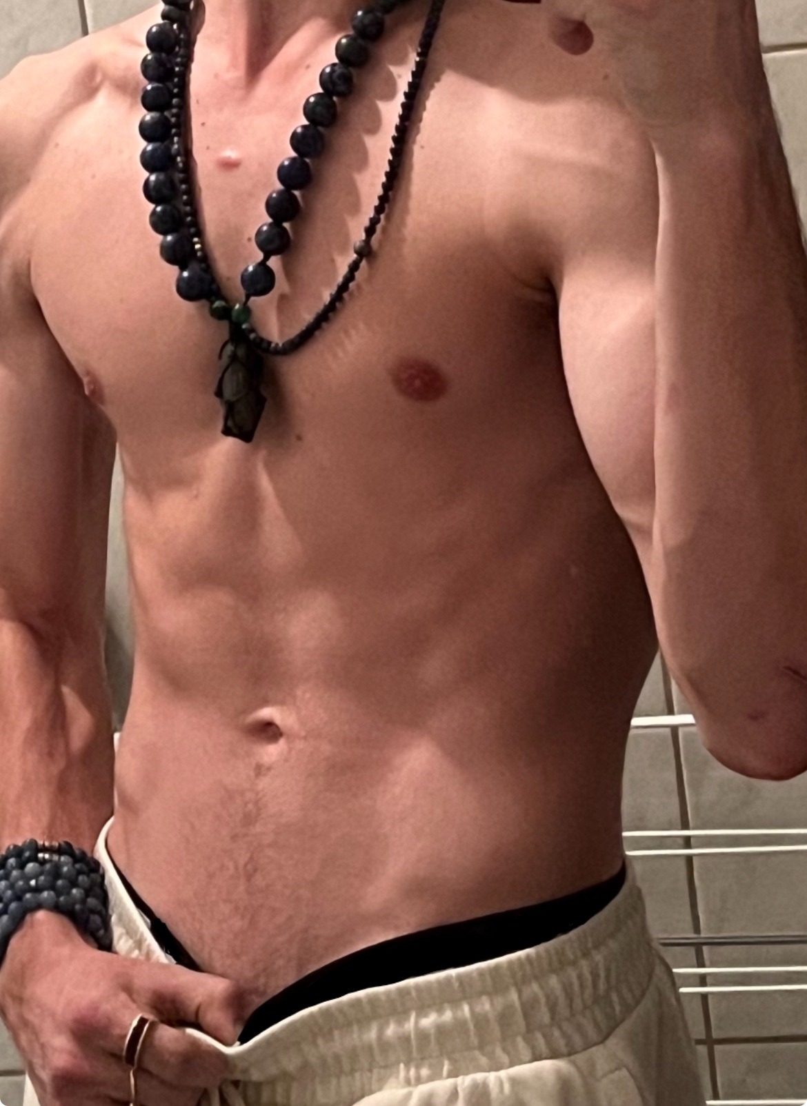 Profil de Ozvan, 21 ans, Escort Trans Canada à Marquis
