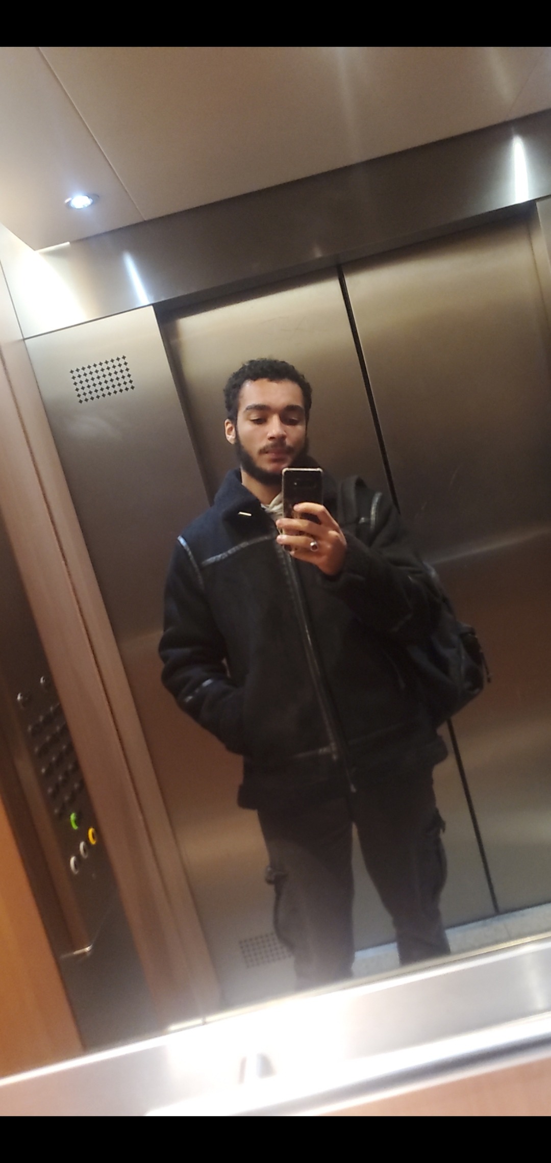 Profil de Nenad, 22 ans, Escort Trans Canada à Rapides-des-Joachims
