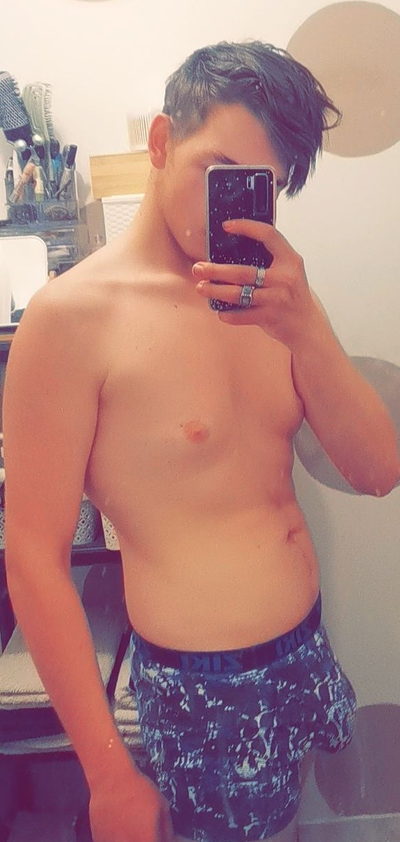 Profil de Dario, 20 ans, Escort Trans Canada à Hamilton Township