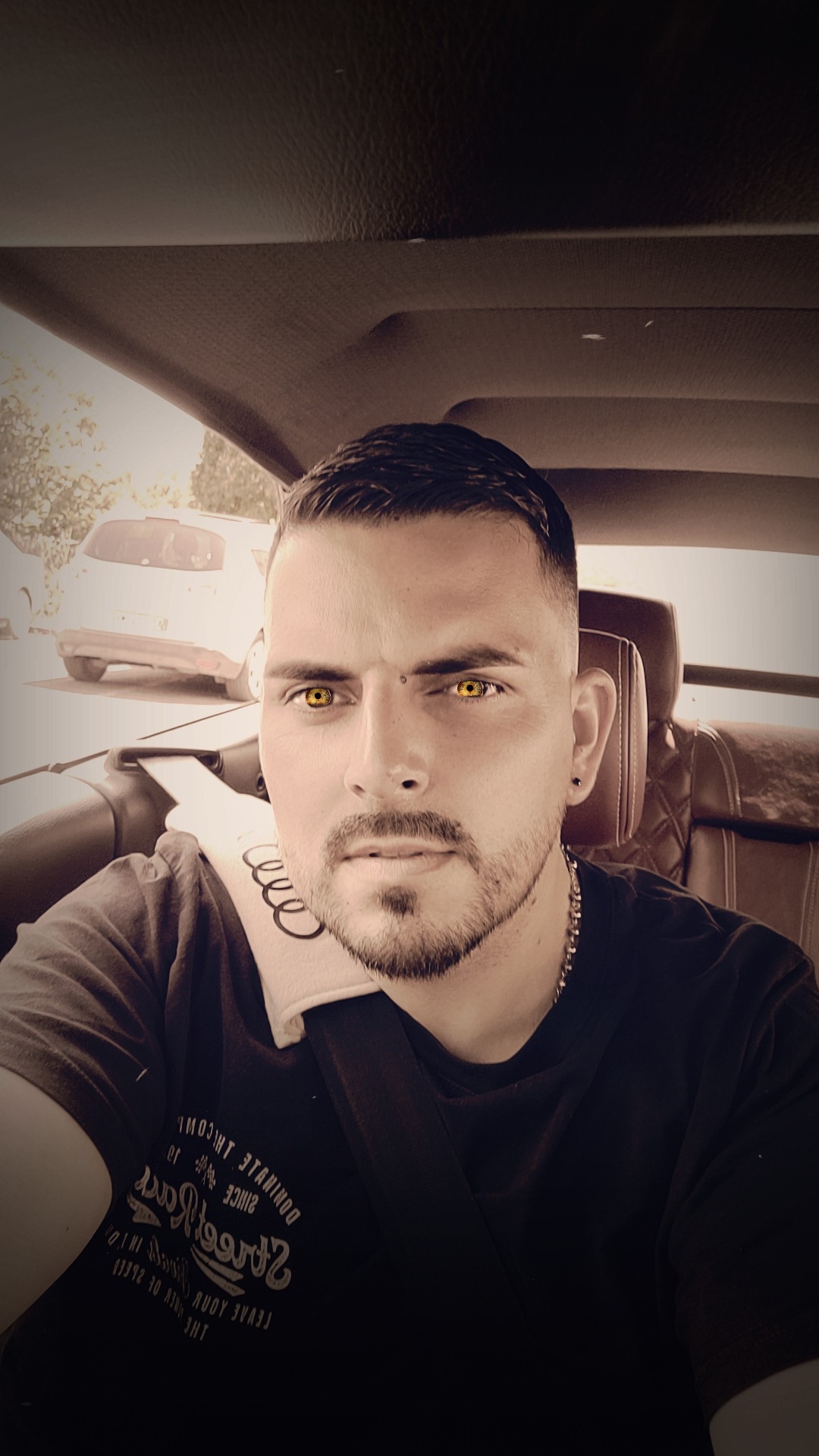 Profil de Yves, 37 ans, Escort Trans Canada à Saint-Louis