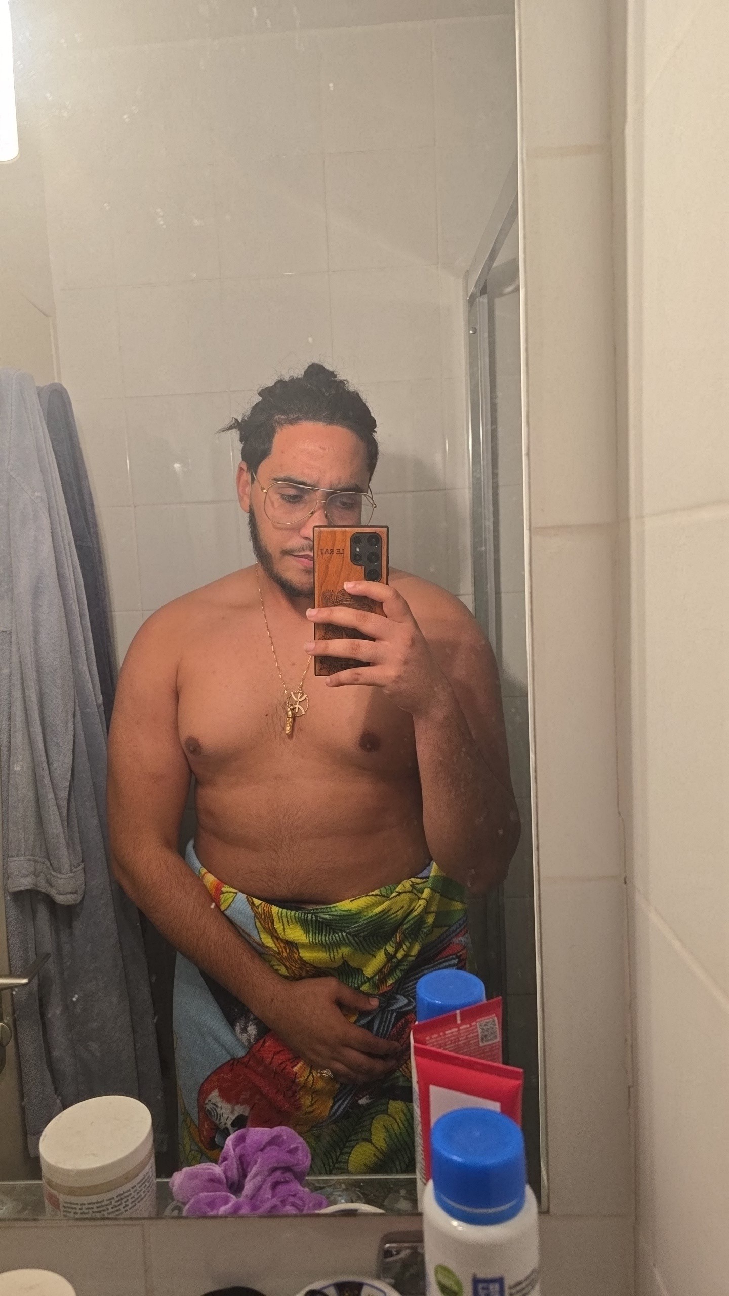 Profil de Americo, 25 ans, Escort Trans Canada à Fox Cove-Mortier