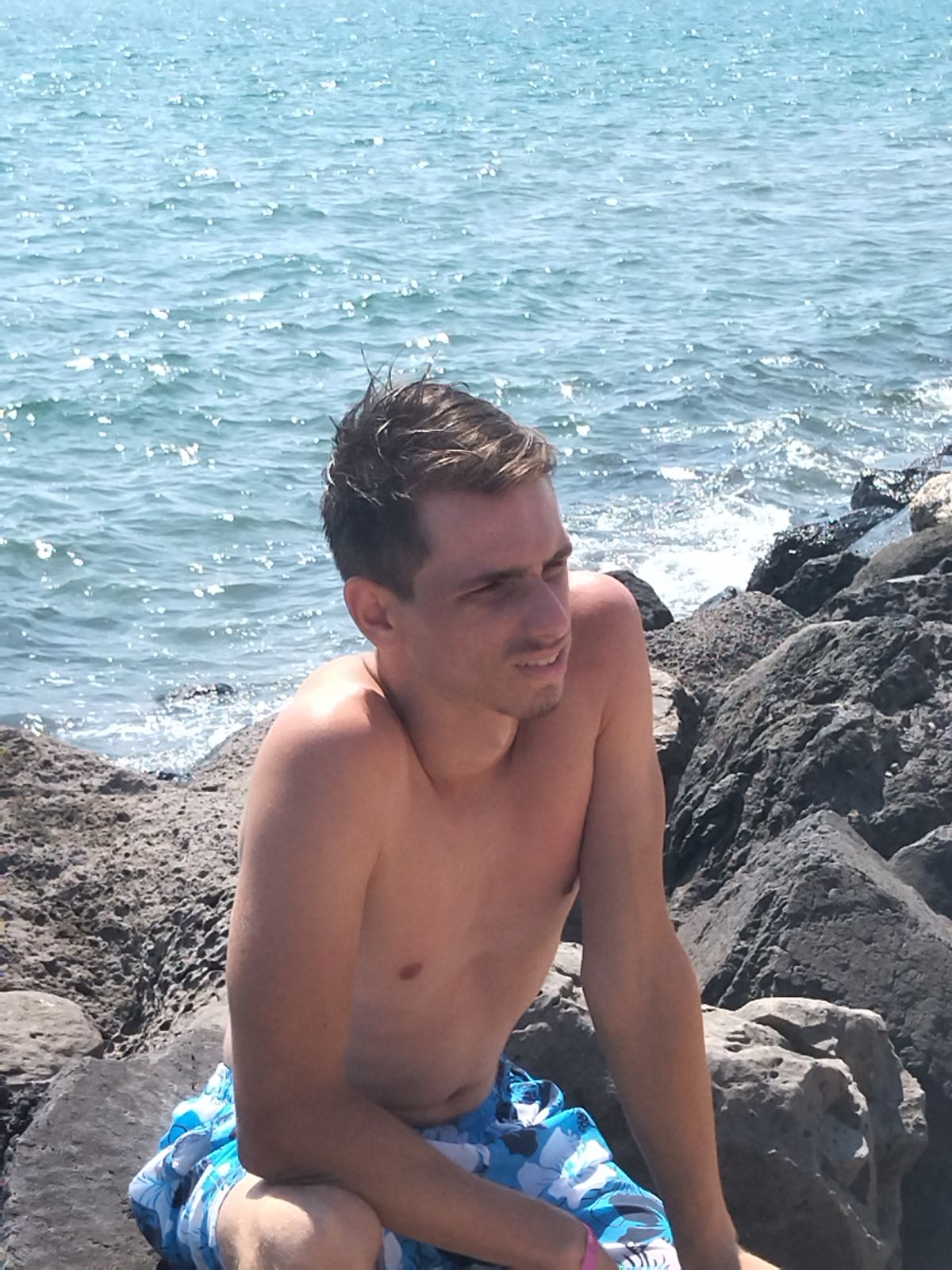 Profil de Enver, 18 ans, Escort Trans Canada à Kirkland