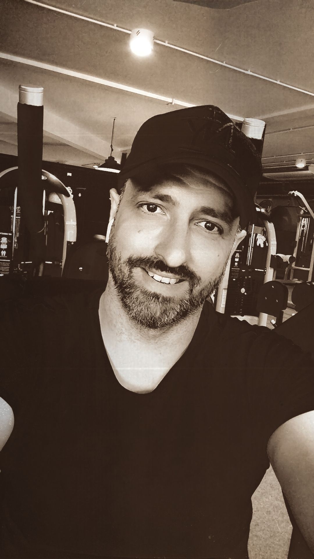 Profil de Adnan, 39 ans, Escort Trans Canada à Argyle