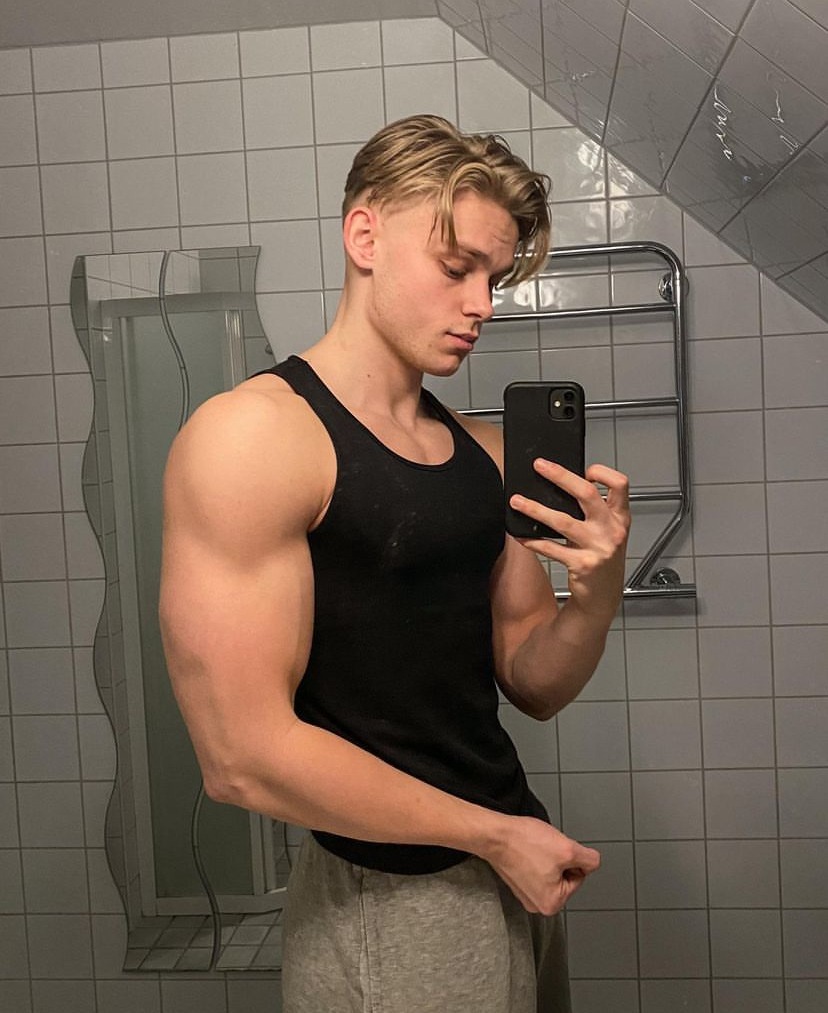 Profil de Loe, 25 ans, Escort Trans Canada à Saint-Clet