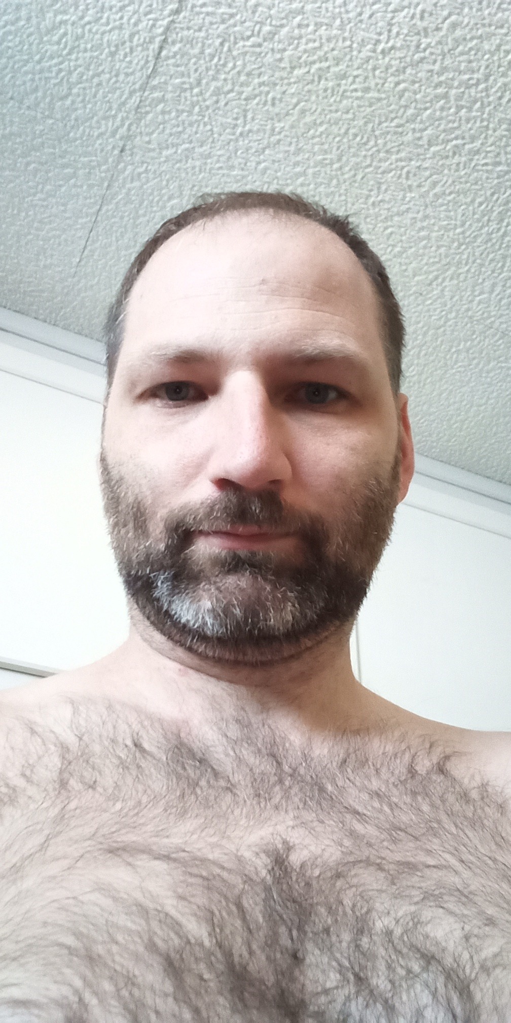 Profil de Hechem, 35 ans, Escort Trans Canada à Marwayne