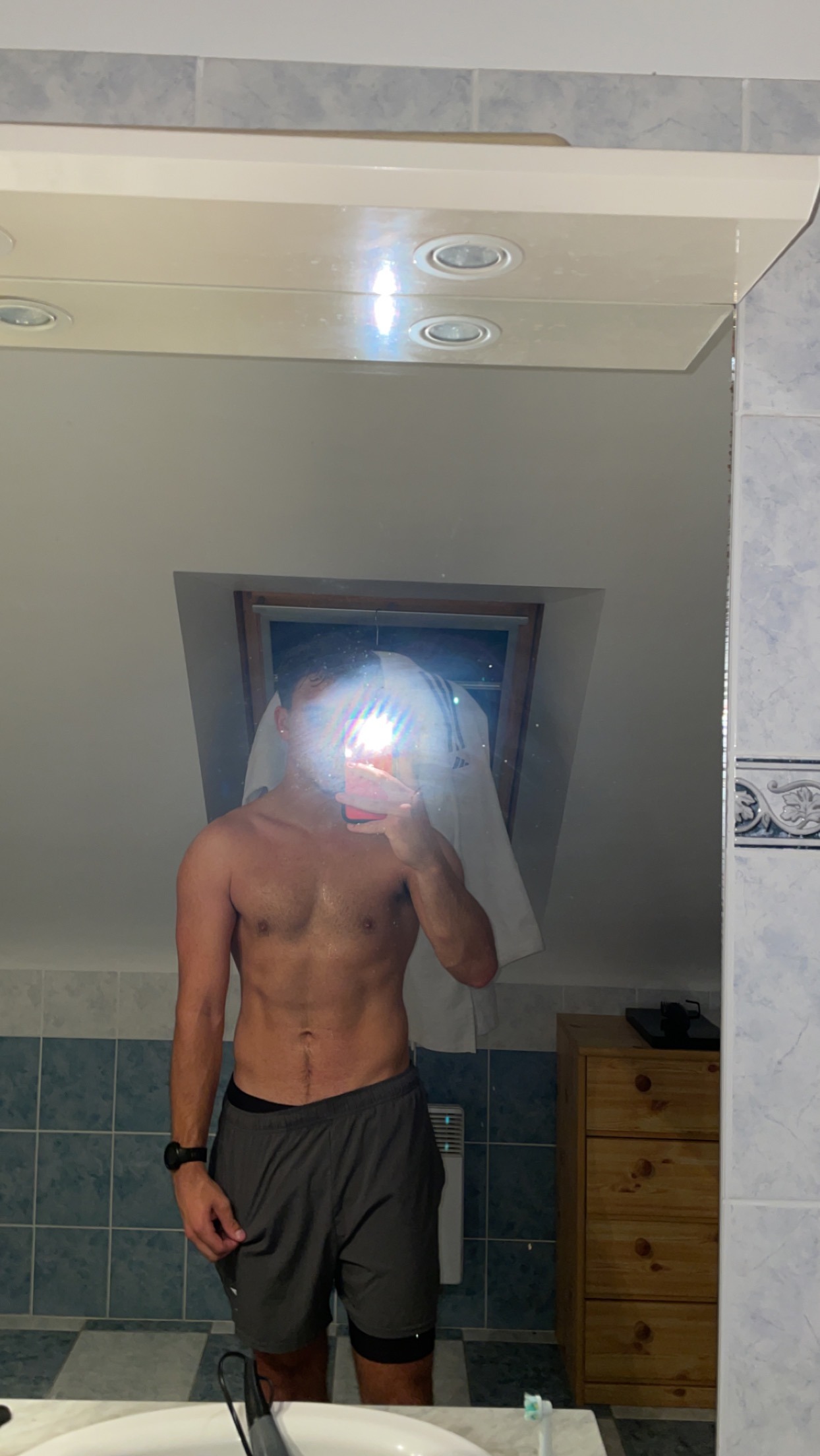 Profil de Ingo, 19 ans, Escort Trans Canada à Saint-Denis