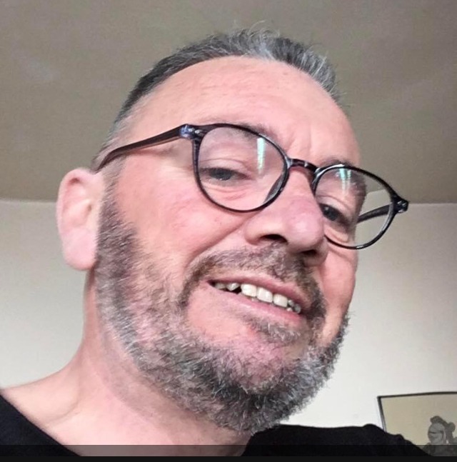 Profil de Kiril, 53 ans, Escort Trans Canada à Sainte-Sophie