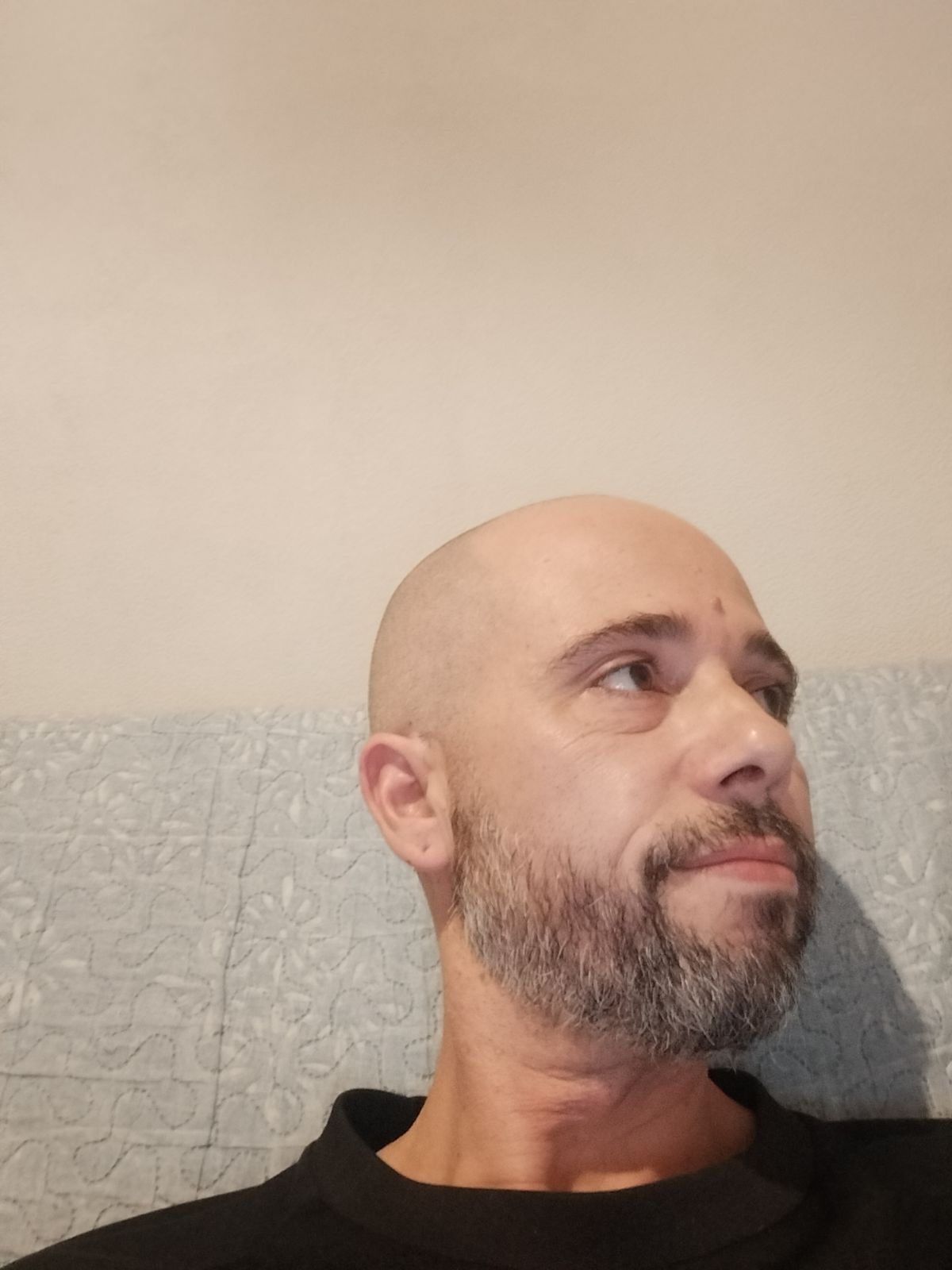 Profil de Alderic, 40 ans, Escort Trans Canada à Canora