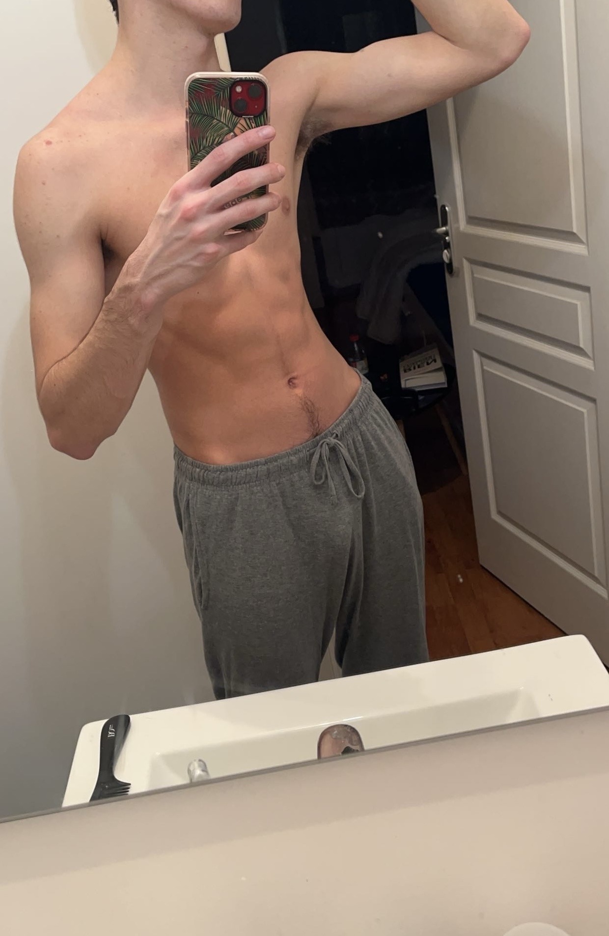 Profil de Thobias, 28 ans, Escort Trans Canada à Beaconsfield