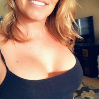 Profil de Chrisna, 43 ans, Escort Trans Canada à Saint-Ambroise-de-Kildare