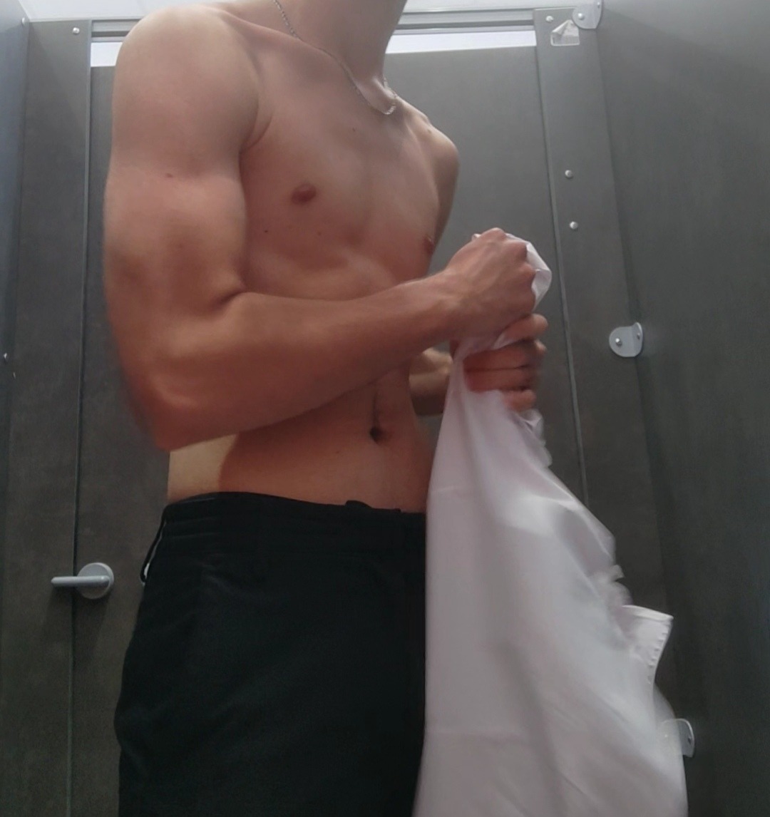 Profil de Nejmeddine, 23 ans, Escort Trans Canada à Quyon