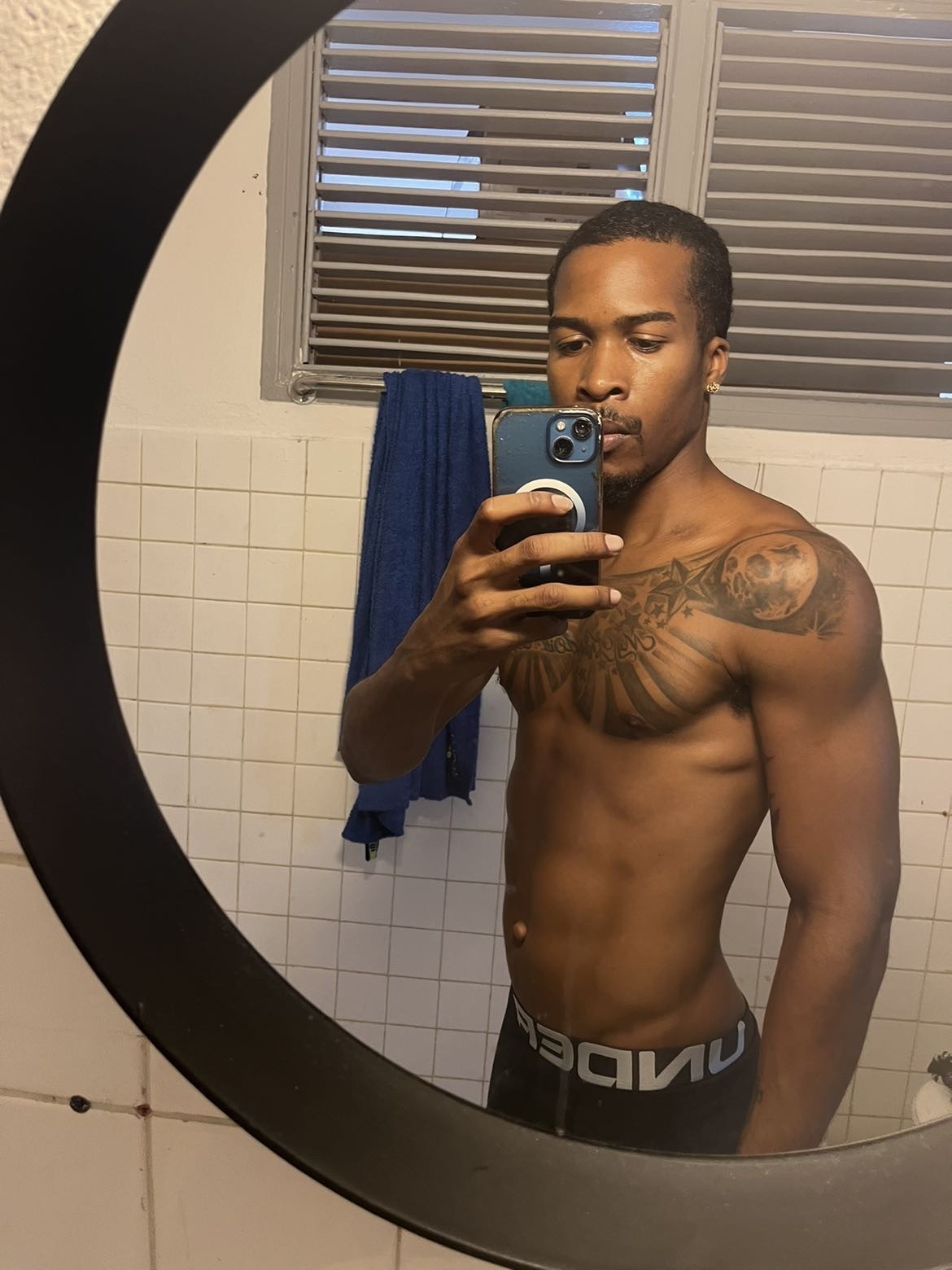 Profil de Yanis, 27 ans, Escort Trans Canada à Prince Albert