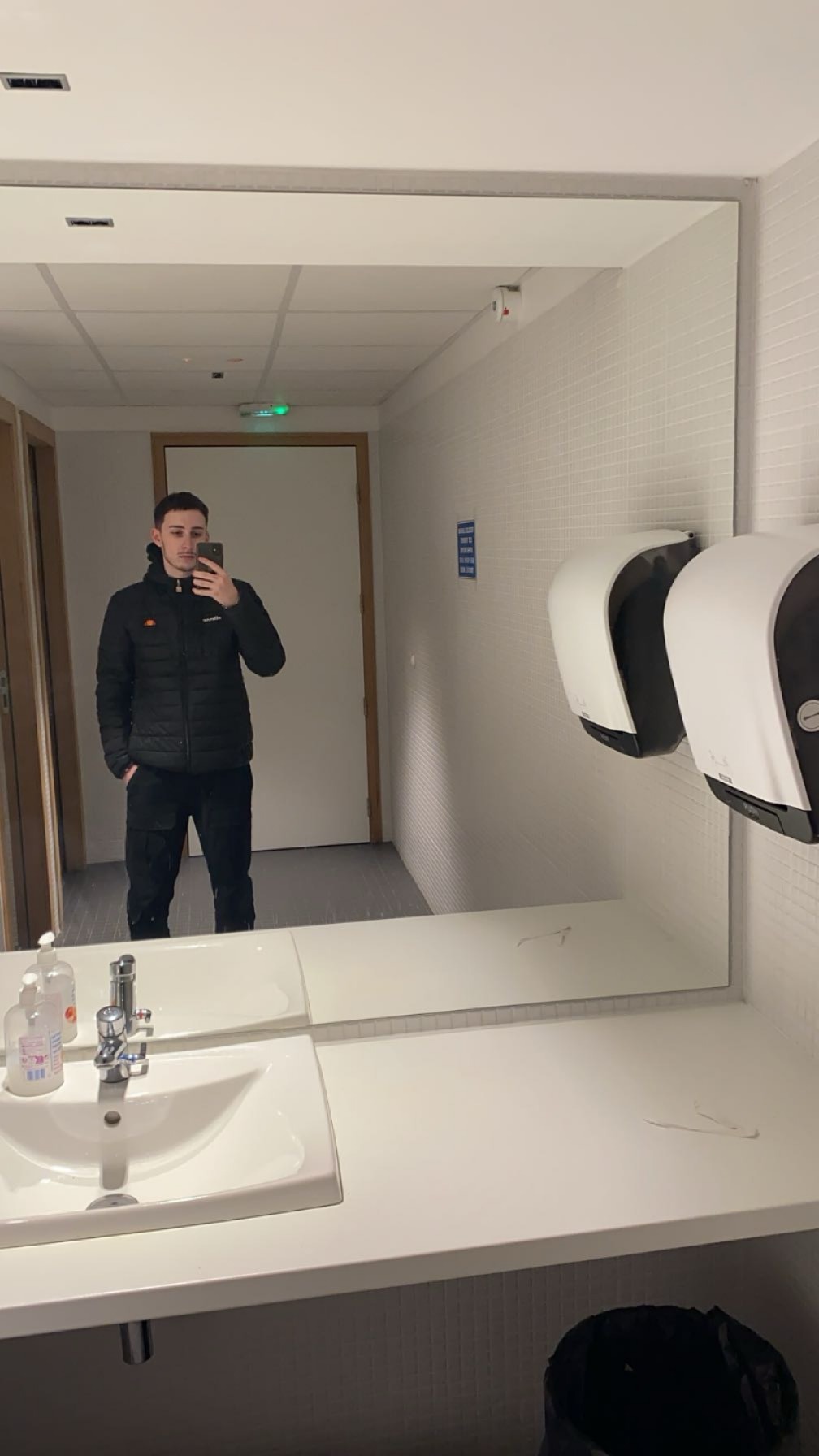Profil de Nacer, 20 ans, Escort Trans Canada à Corner Brook