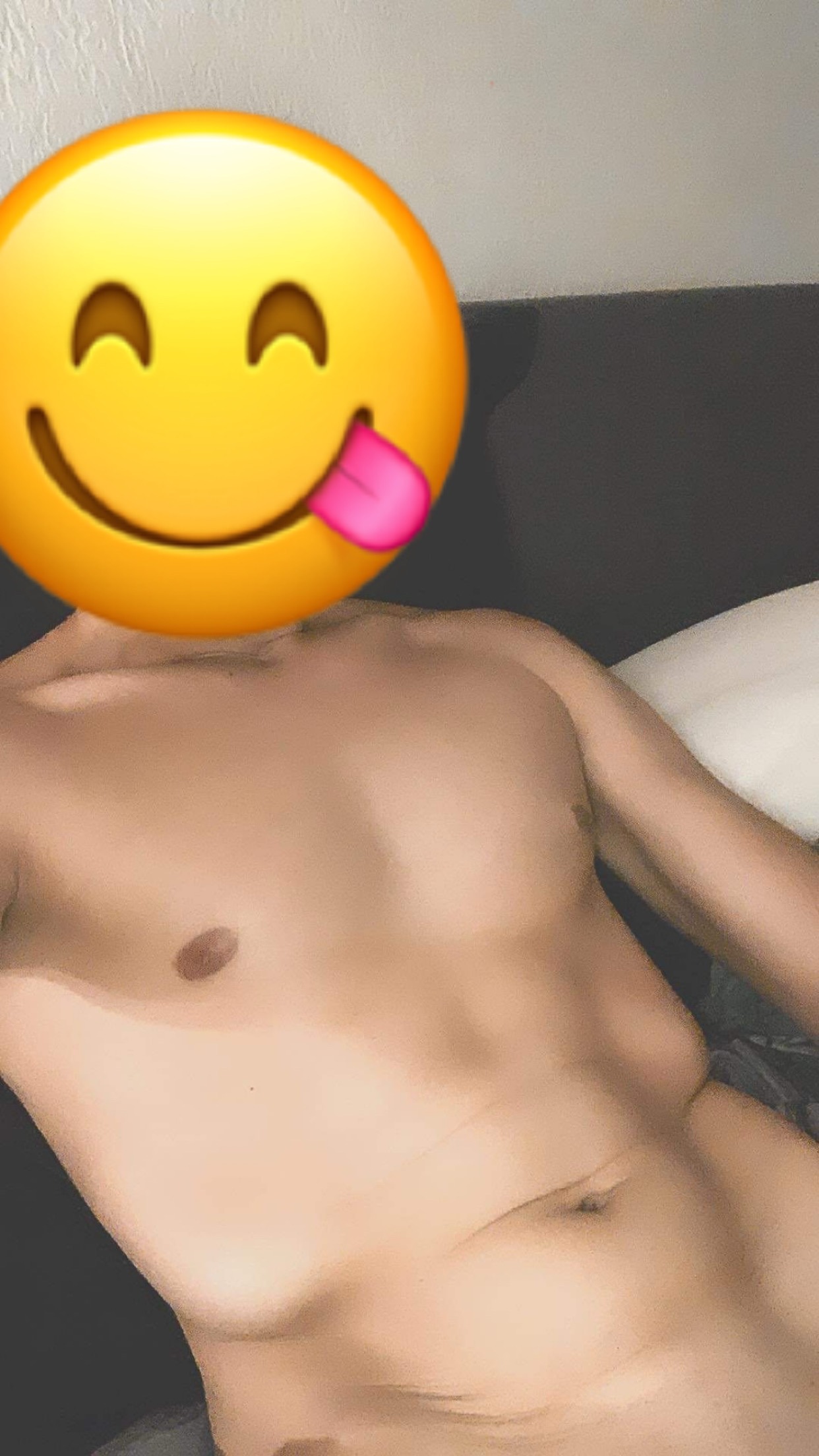 Profil de Mohcene, 27 ans, Escort Trans Canada à Bonnechere Valley