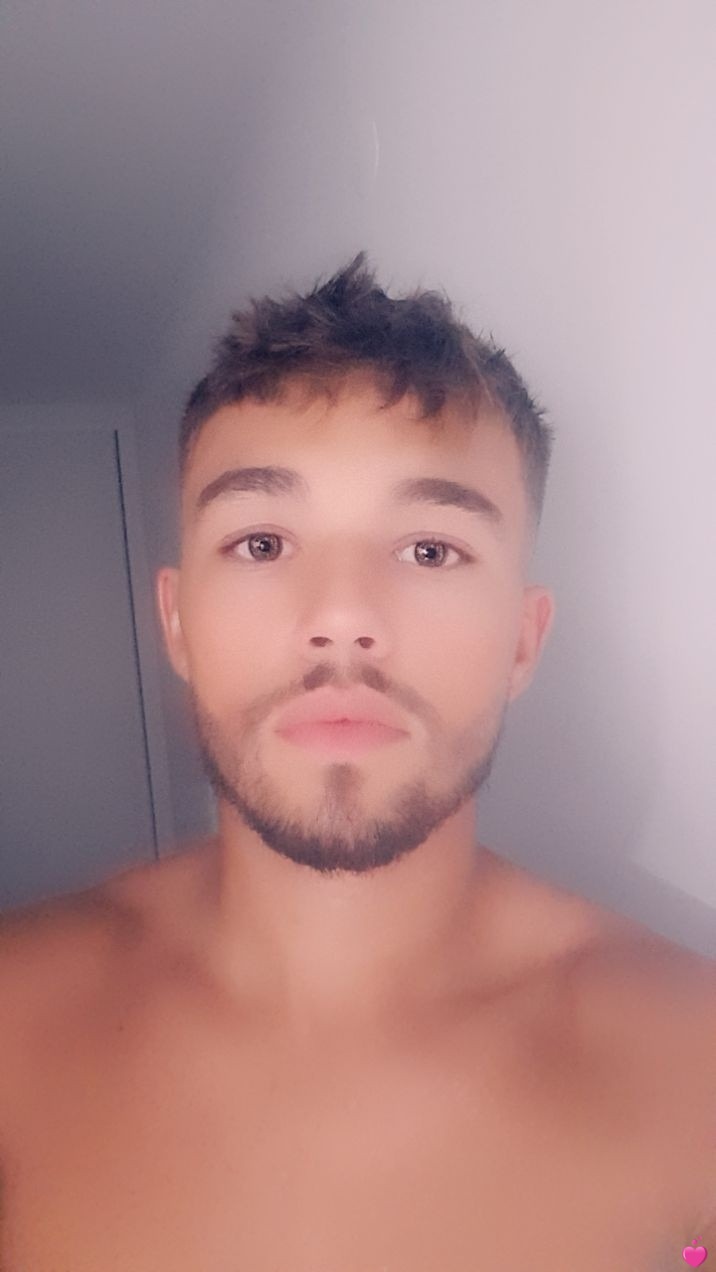 Profil de Gédéon, 21 ans, Escort Trans Canada à Melbourne